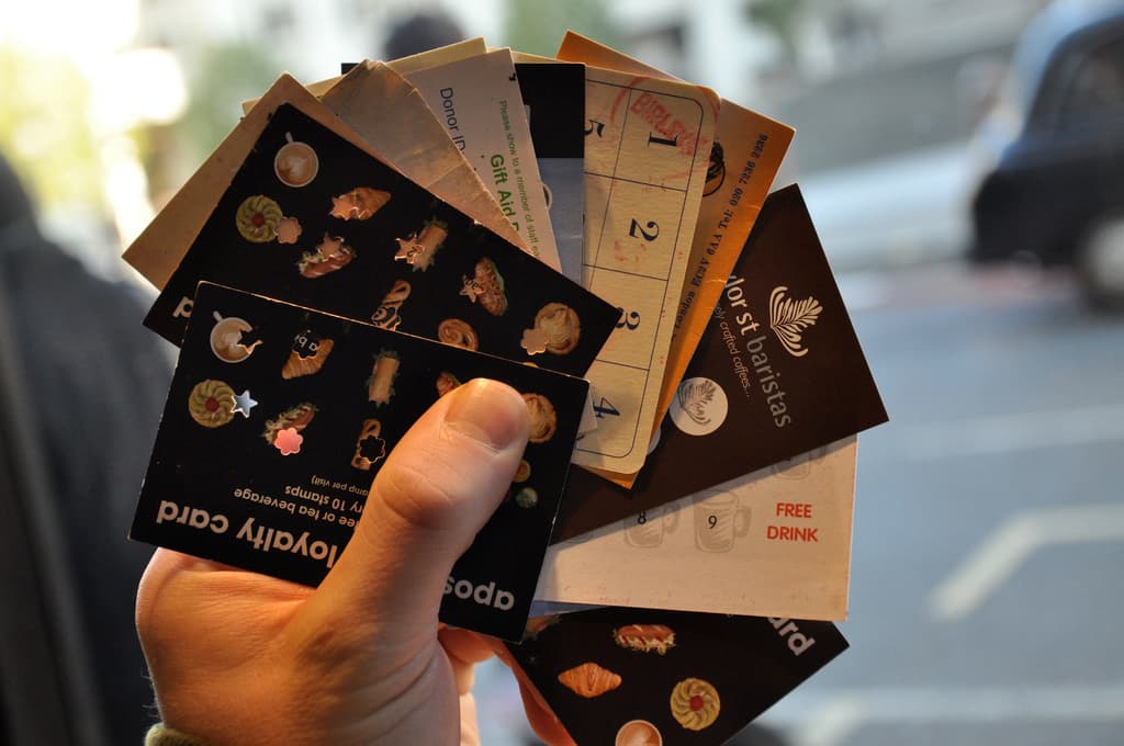 Digital Stamp Cards vs Punch Cards: What Actually Increases Repeat Visits?
